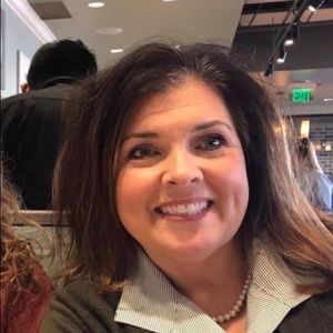 Meet your Posher, Amy